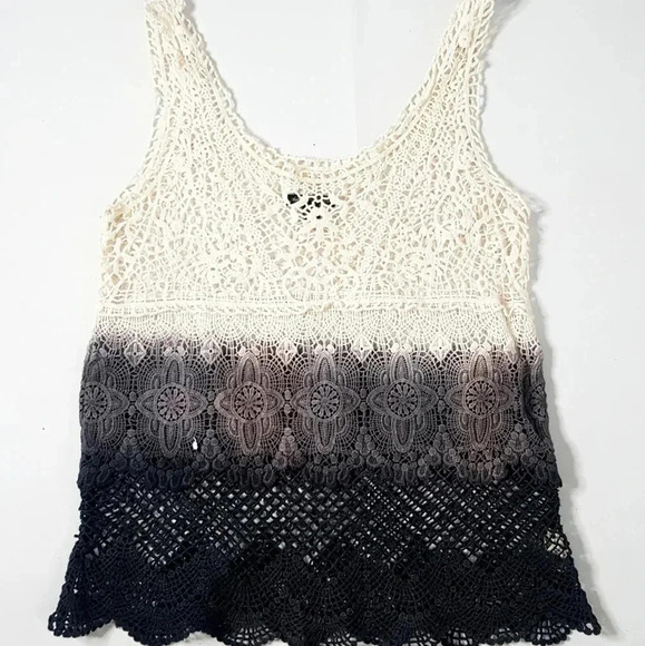 American Eagle  Outfitters XS .Crochet tank Top XS - Picture 1 of 5